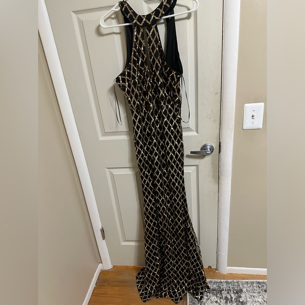 Windsor Sequin Gold black prom evening dress size medium